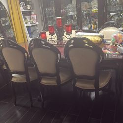 Dinning Room Set. 