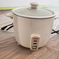 Rice Cooker 5 Cups (1.0 Liters)