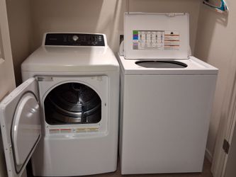 Washer and Dryer like new $300