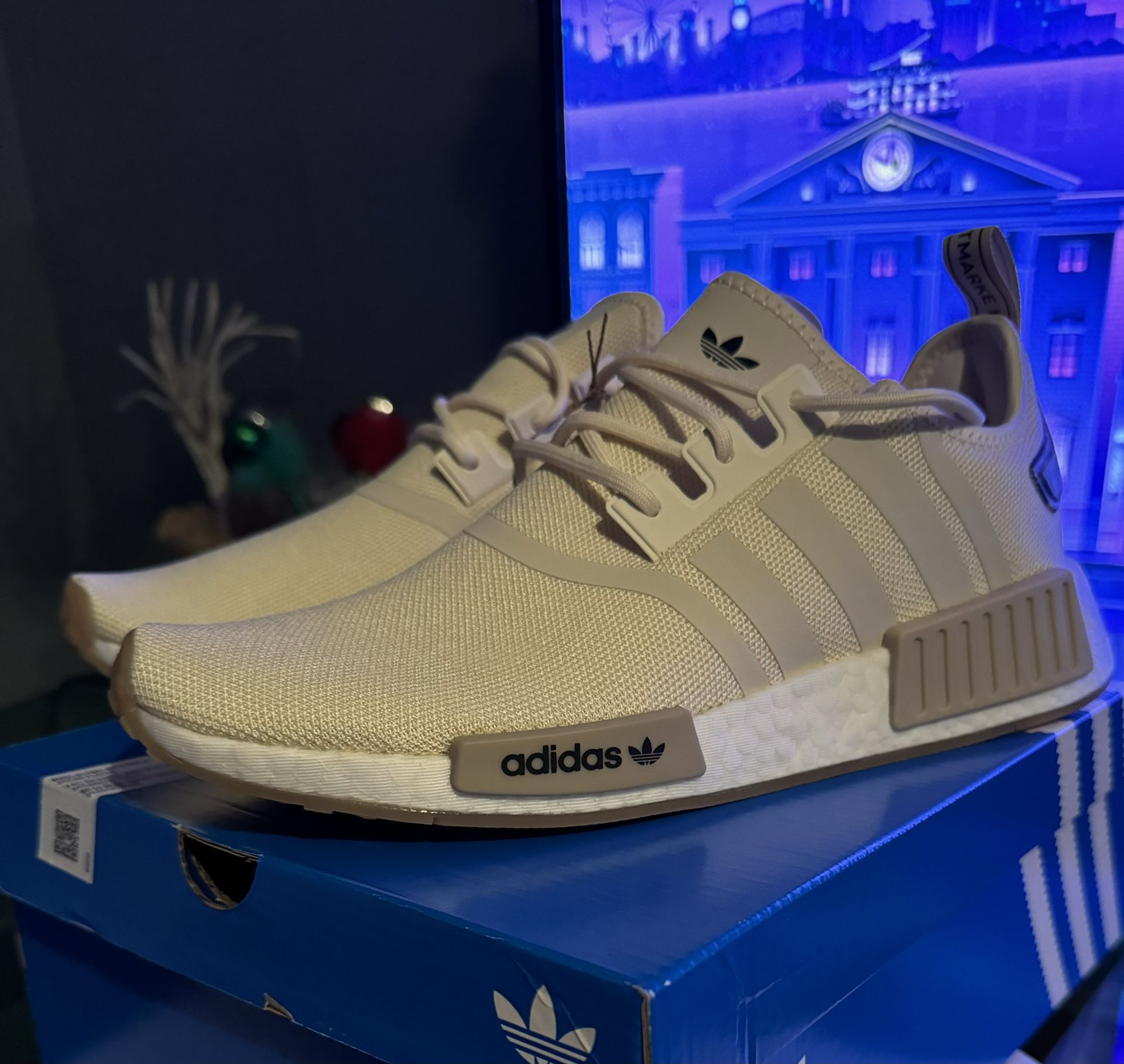 BRAND NEW ORIGINALS NMD_R1 W US 11 WOMEN’S