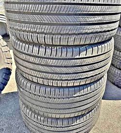 235/45/18 Michelin Selling a set of 4 tires in excellent condition 🫡