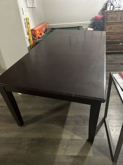 Solid Wood Dinning Table 