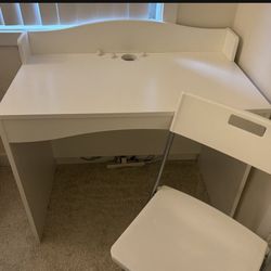 Desk And Chair 