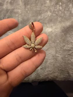 10k real gold pendant