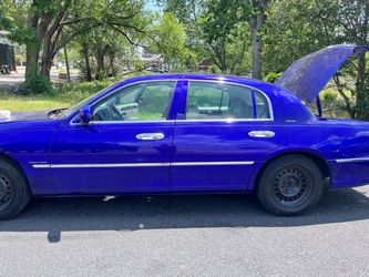 1999 Lincoln Town Car