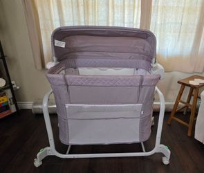 👶 Adjustable Baby Bassinet/Bedside Sleeper — $80