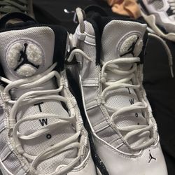 Jordans size 8.5 
