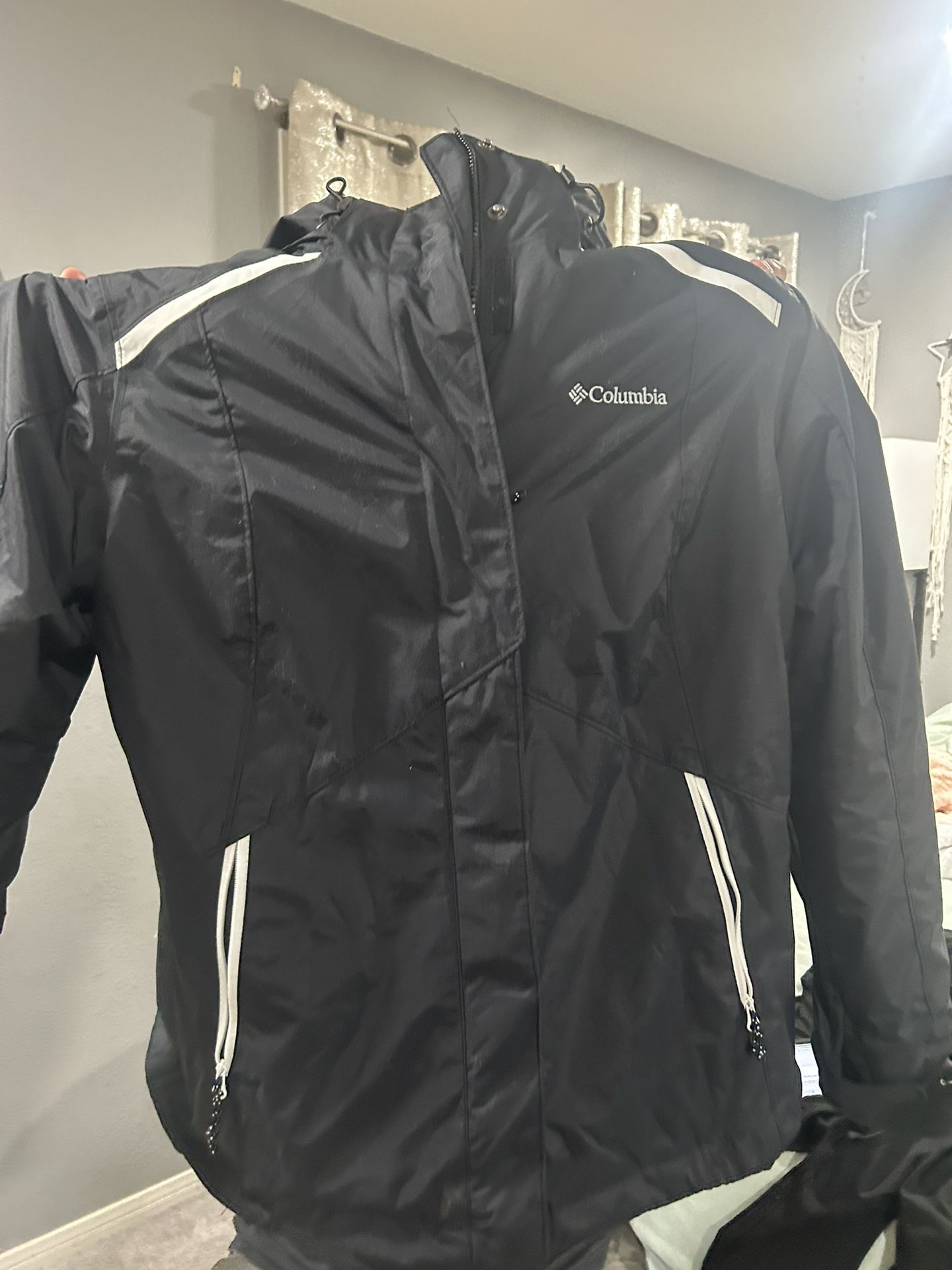 Men’s Columbia Jacket Size Medium