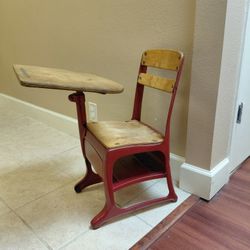 Vintage Red School Desk - Nostalgic Charm