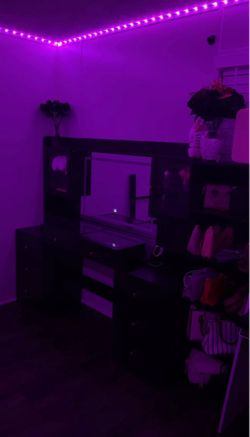Black vanity