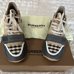 Burberry 