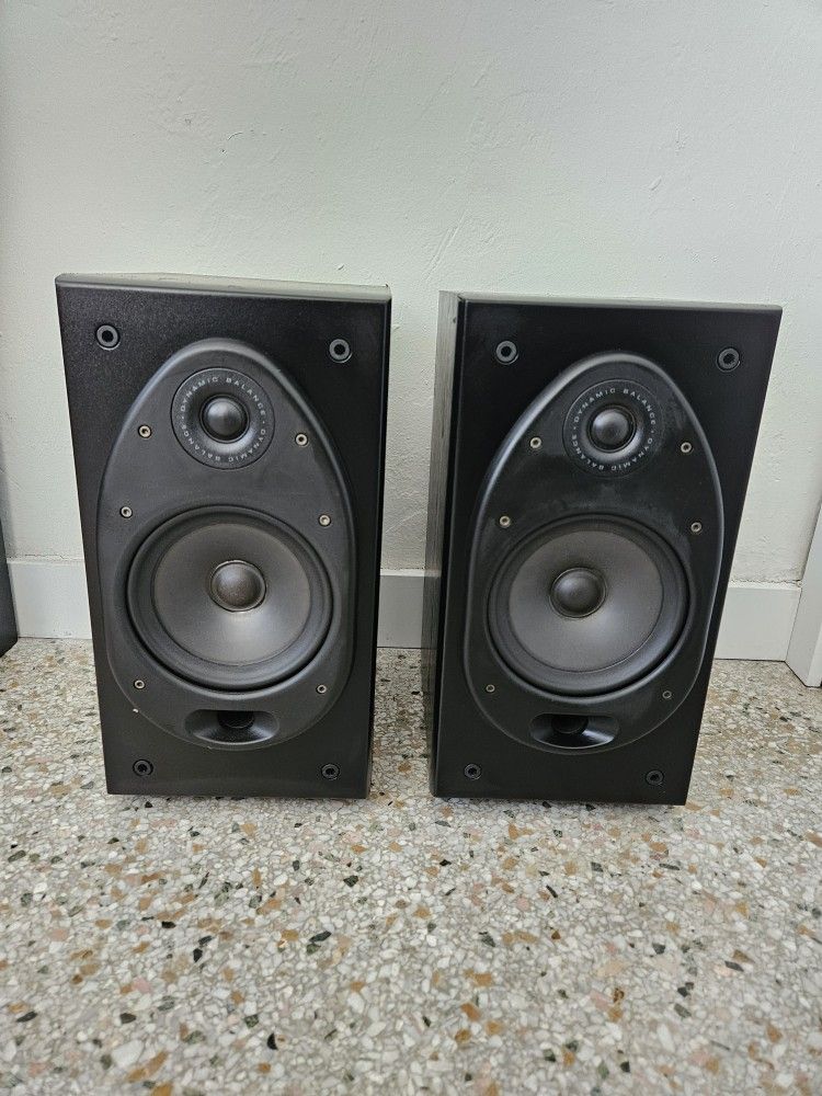 Polk Audio RT35 Bookshelf Speakers