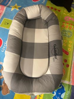 Baby Co-sleeper/ Mini Bed