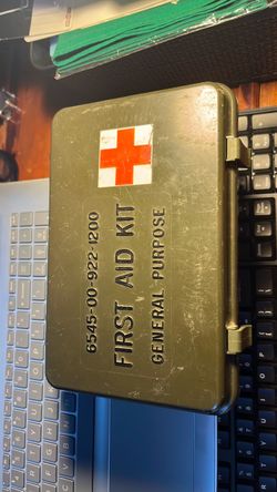 U.S. Army First Aid Kit-6545-00-(contact info removed)