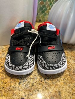 Jordan brand new original shoe bk/blue no box size 4 infant