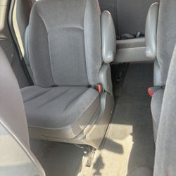 2003 Dodge Caravan