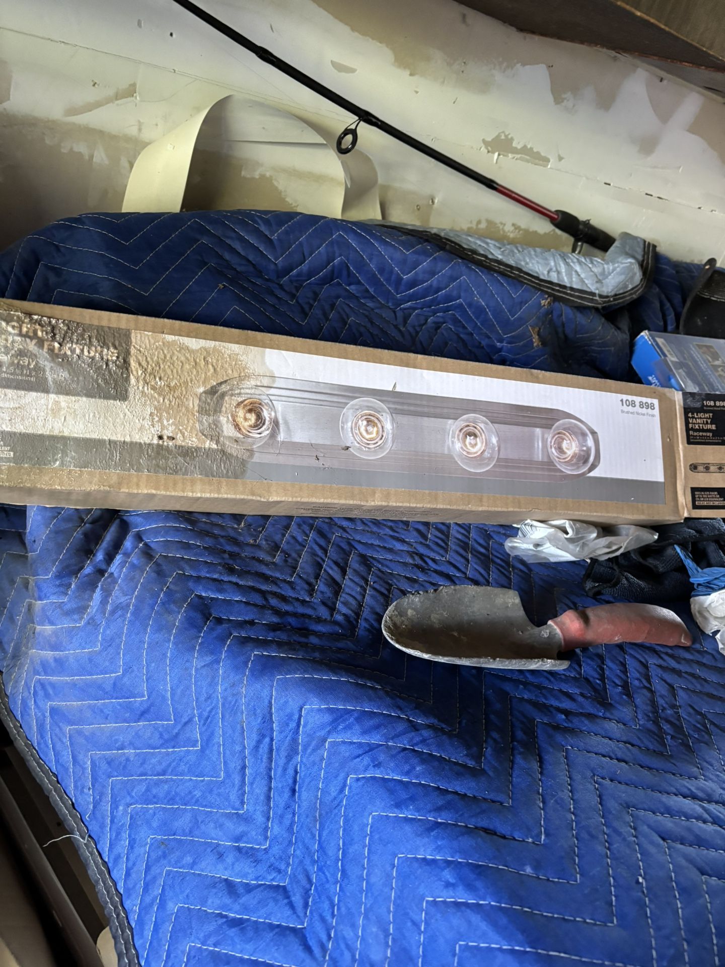 Light Fixture