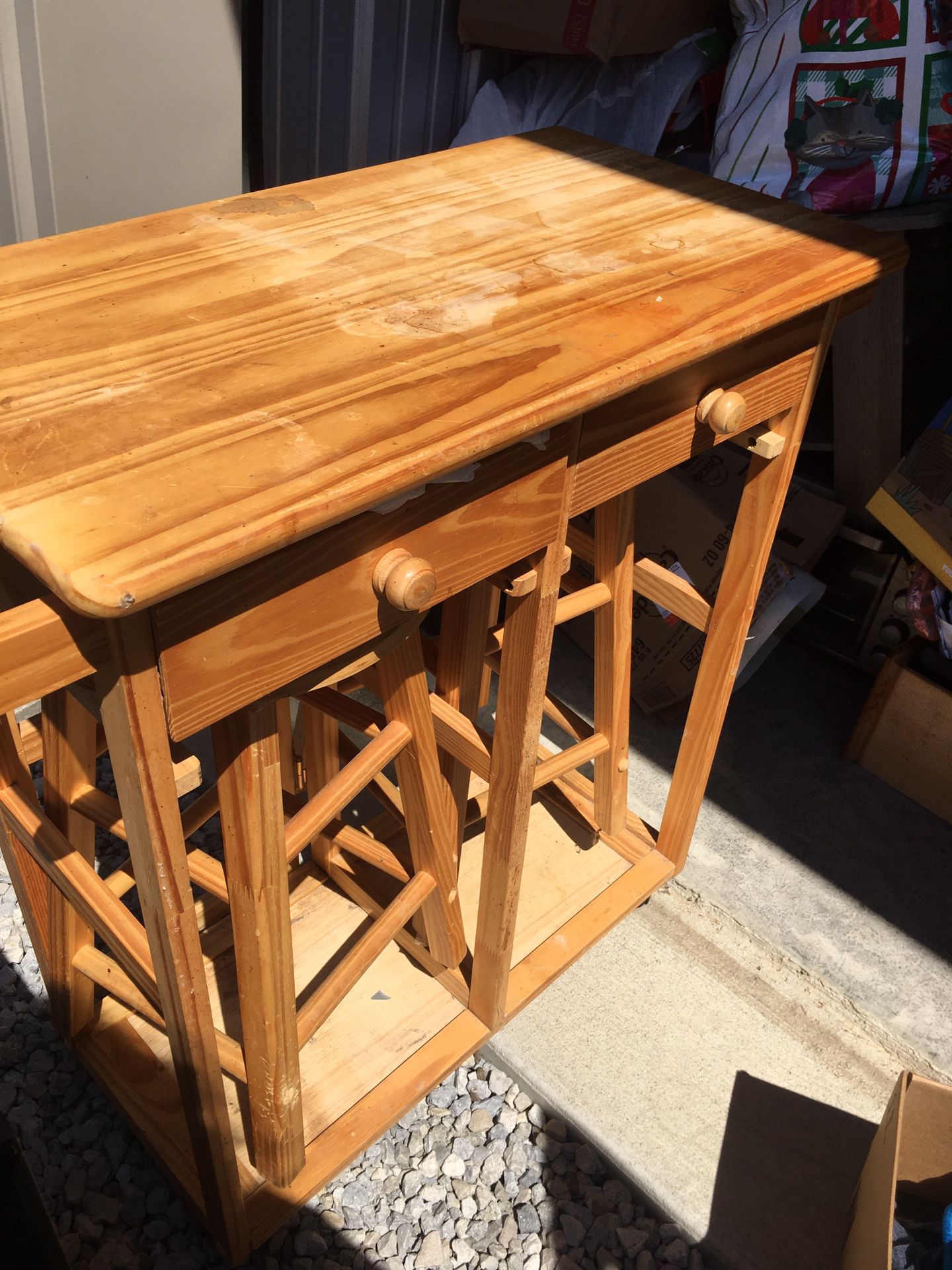 Kitchen Side Piece Table With Stools