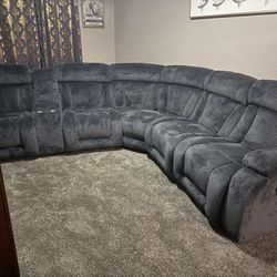 New Reclining Sectional.  Grey Plush Velvet.  124 X 111 X 40H.  Free Delivery!