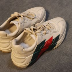 Gucci Men's Rhyton sneaker 