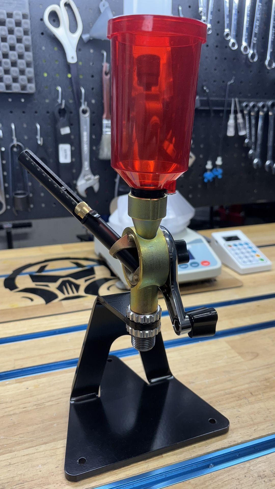 Lee Deluxe Reloading Perfect Powder Measure & Stand