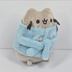 2018 GUND Pusheen Cat In Blue Bath Robe Box Exclusive Plush 5" Stuffed Animal