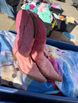 Boots size 8