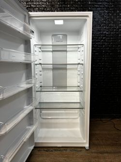 FRIGIDAIRE FREEZER w/WARRANTY! R3055A