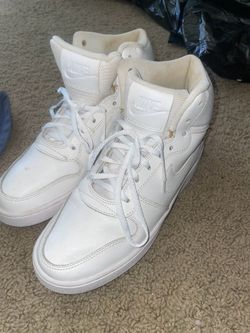 Tenis  talla 8  por 20