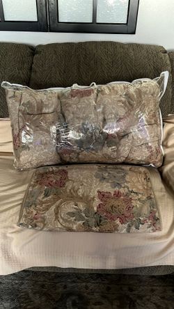 Bed Comforter Set- Queen