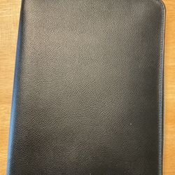 Zipper Black Plastic Binder