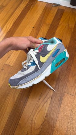 Nike Boys Youth Shoes Size 6y