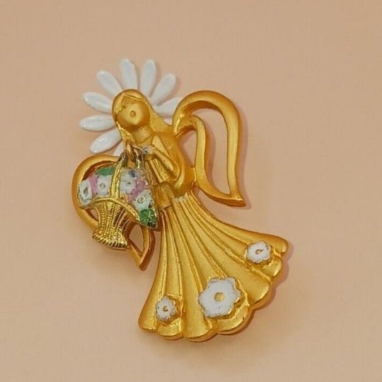 Angel Pin Goldtone (Flowers) GCI