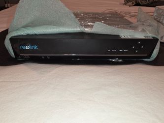Reolink 8-Channel PoE NVR Security System w/ 2TB HDD + 7 Cameras (TrackMix, RLC-510A