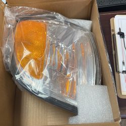 Toyota Tundra Signal Lamp 00-04