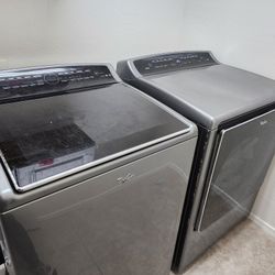 Wirlpool Washer And Gas Dryer 