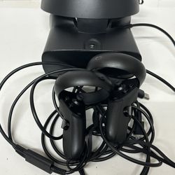 Gaming Consoles Head Sets Oculus Vr1
