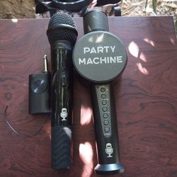 Wireless microphones used but good condition