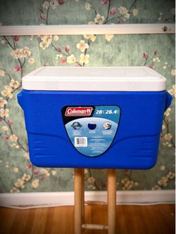 Cooler - Coleman 28 - Quart Cooler with Molded Hands