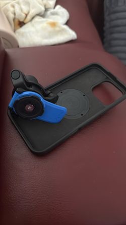 Quad lock for iPhone