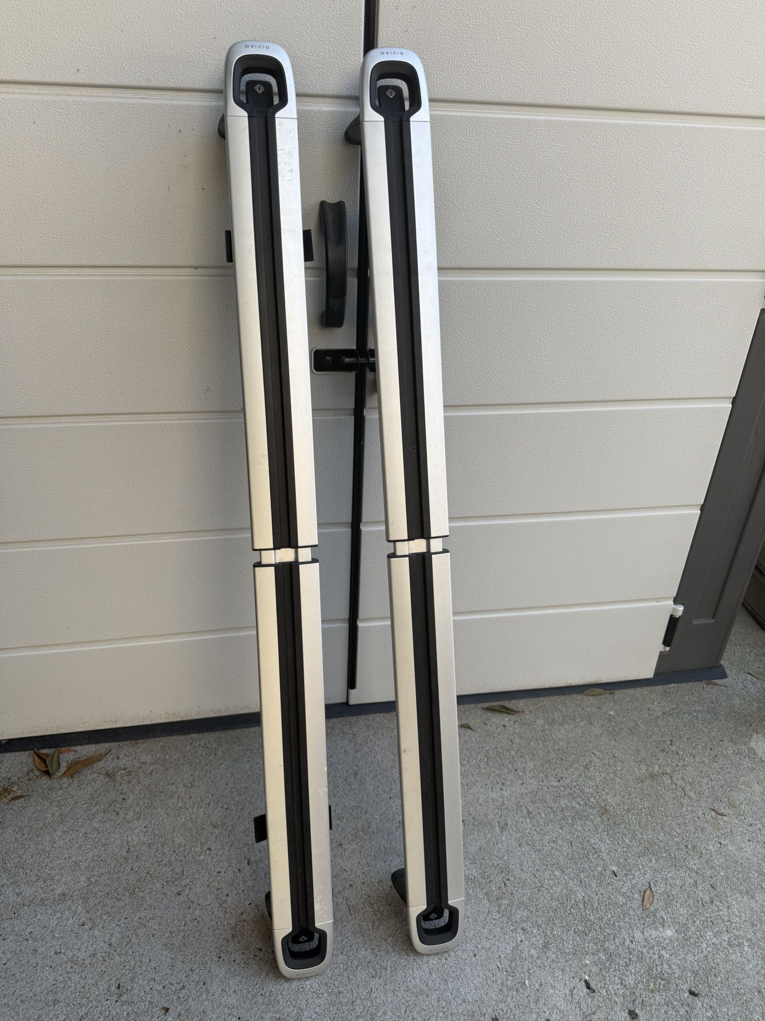 Rivian Crossbar