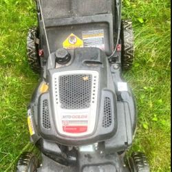 Mtd Gold Self-Propelled Lawn Mower 