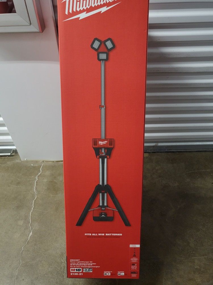 Milwaukee M18 Rocket Tower Light 2136-21