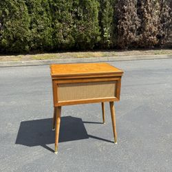 Mid Century Modern Vintage Kenmore Sewing Table / End Table