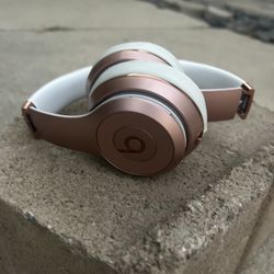 Beats wireless solo three