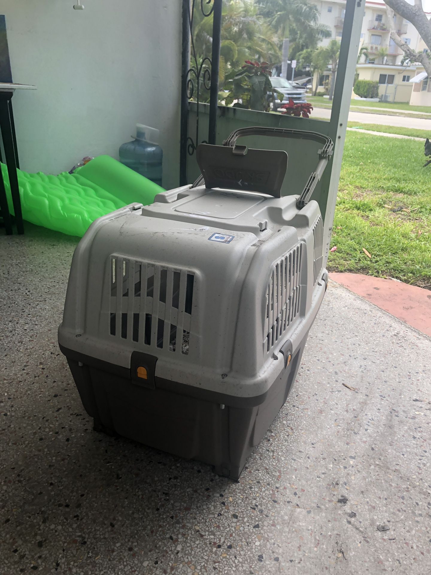 Dog kennels for airplane travel for Sale in Fort Lauderdale, FL OfferUp