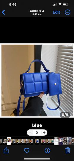 Fashionable Handbag With Card Holder