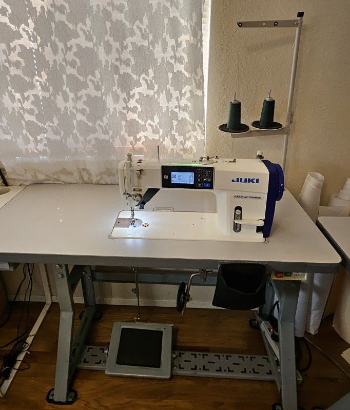 Juki 9000C SMS industrial Sewing Machine -Excellent Condition