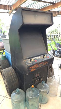 Full size arcade street fighter
