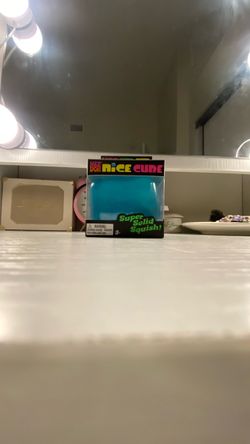 Blue ice cube needoh